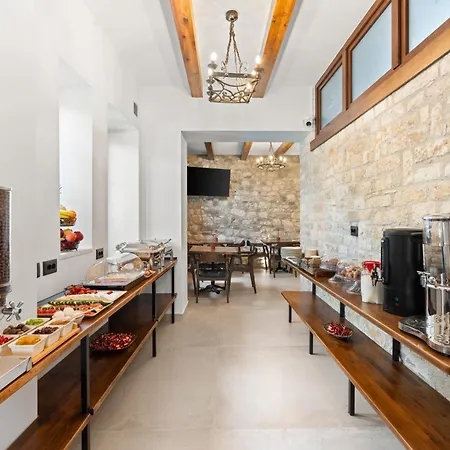 Grandview Ξενοδοχείο Μπεράτ