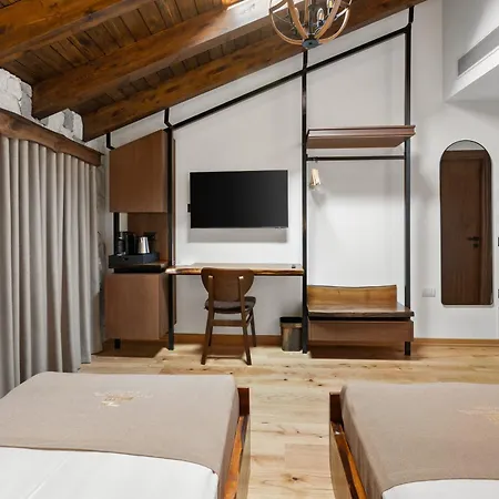 Hotel Grandview Berat