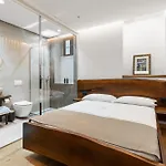 Grandview 4*